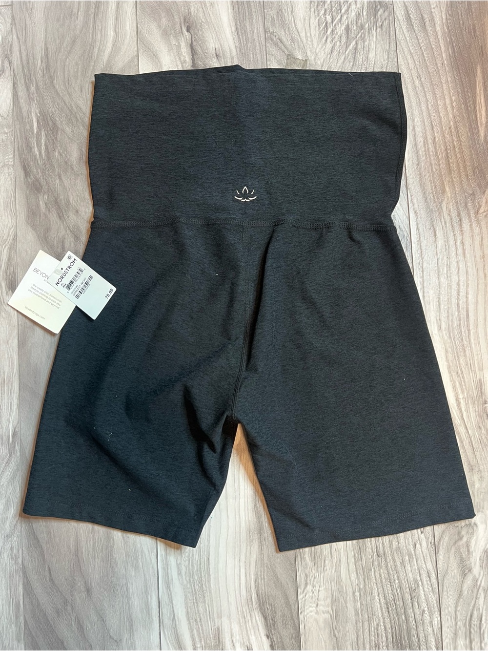 NWT Beyond Yoga Maternity Shorts🖤